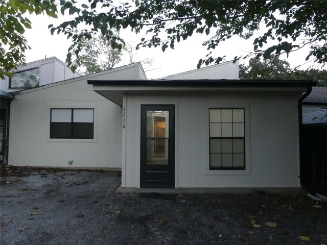 1216 Runaway Bay Drive, Runaway Bay, TX 76426