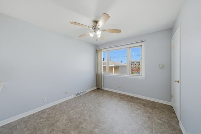 12718 S Justine Street, Calumet Park, IL 60827