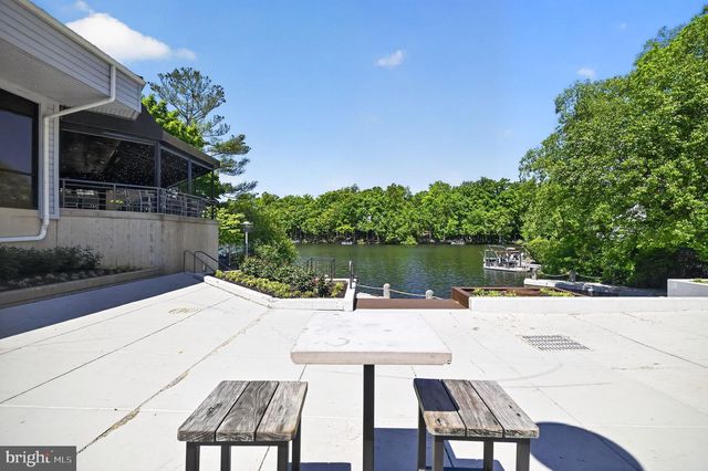 1957-A VILLARIDGE DR, Reston, VA 20191