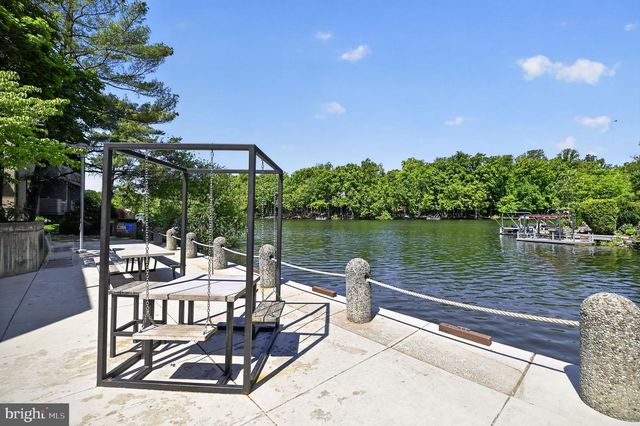 1957-A VILLARIDGE DR, Reston, VA 20191