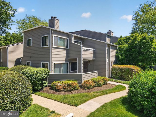1957-A VILLARIDGE DR, Reston, VA 20191