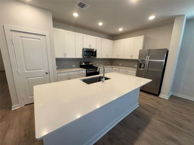 106 Milo DR, Hutto, TX 78634