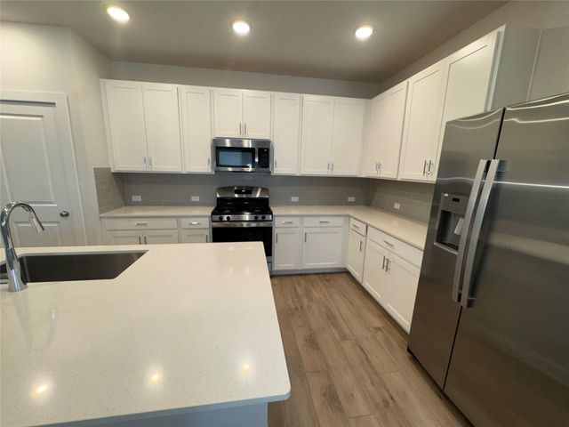 106 Milo DR, Hutto, TX 78634