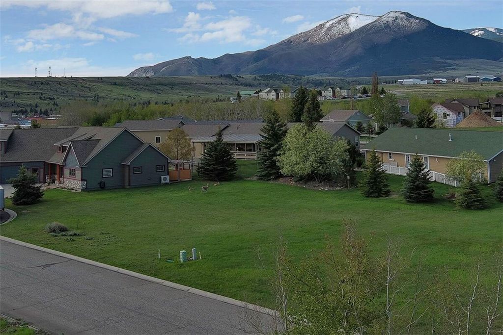 35A Bigfoot Circle, Red Lodge, MT 59068 photo 2