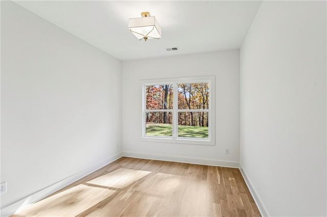 651 Chestnut Hill SW Road, Marietta, GA 30064