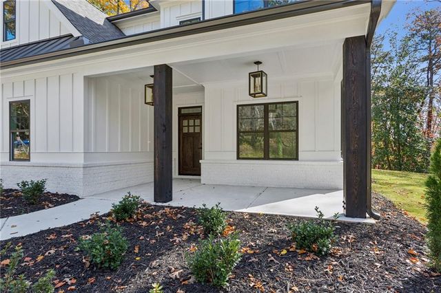 651 Chestnut Hill SW Road, Marietta, GA 30064