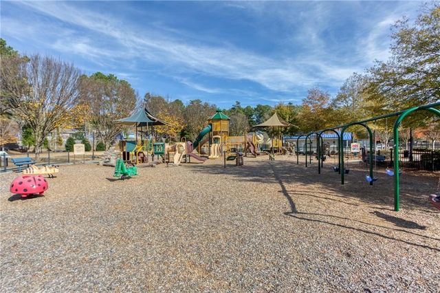 651 Chestnut Hill SW Road, Marietta, GA 30064