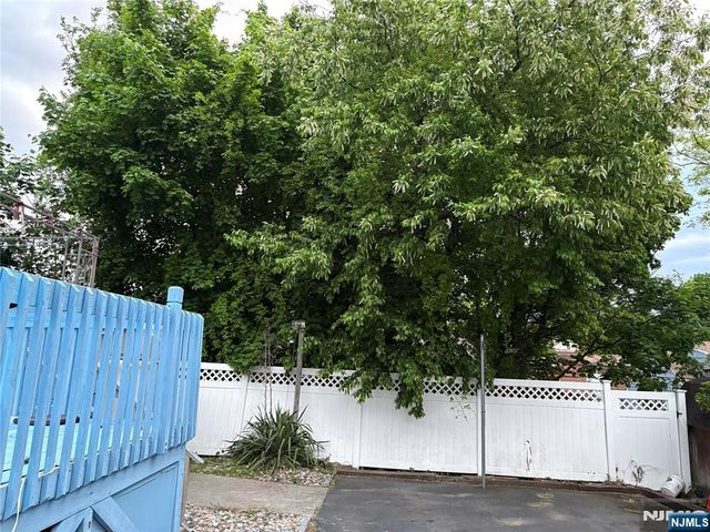 440 Preakness Avenue, Paterson, NJ 07502