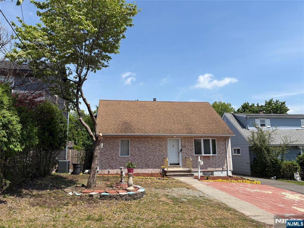 440 Preakness Avenue, Paterson, NJ 07502