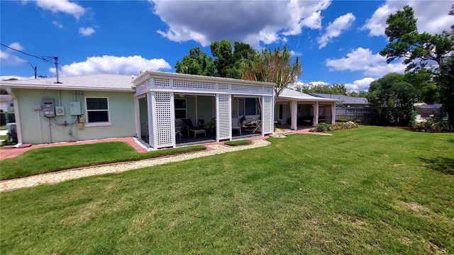 2136 SYLVAN POINT DRIVE, Mount Dora, FL 32757