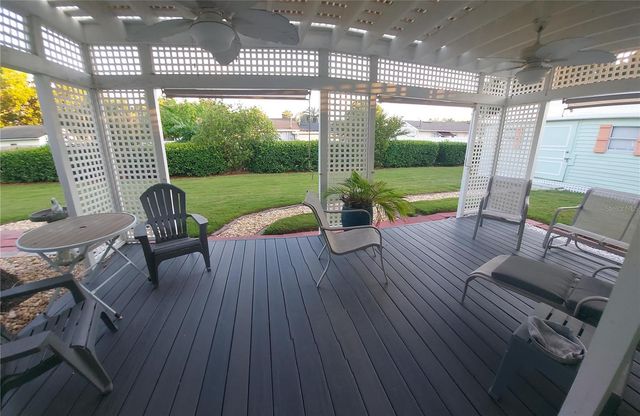 2136 SYLVAN POINT DRIVE, Mount Dora, FL 32757