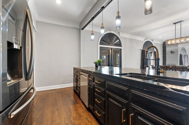 2119 Shannon Dr, Murfreesboro, TN 37129