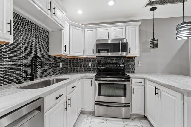 2119 Shannon Dr, Murfreesboro, TN 37129