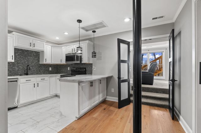 2119 Shannon Dr, Murfreesboro, TN 37129