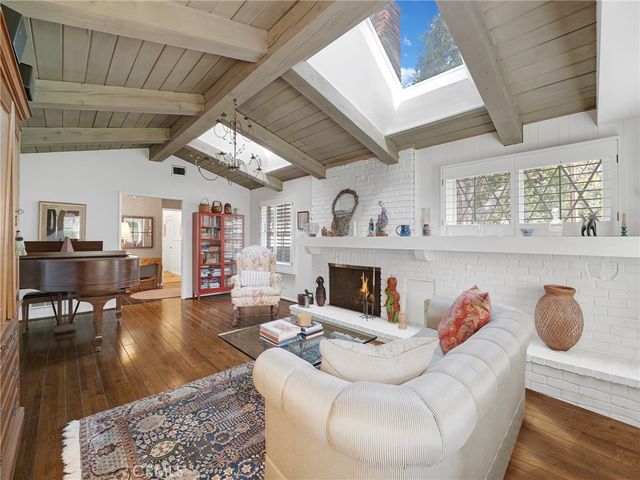 5053 Aldea Avenue, Encino, CA 91316