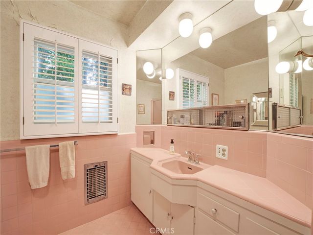 5053 Aldea Avenue, Encino, CA 91316