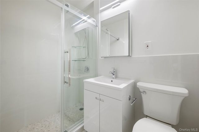 5700 Arlington Avenue 17D, Bronx, NY 10471