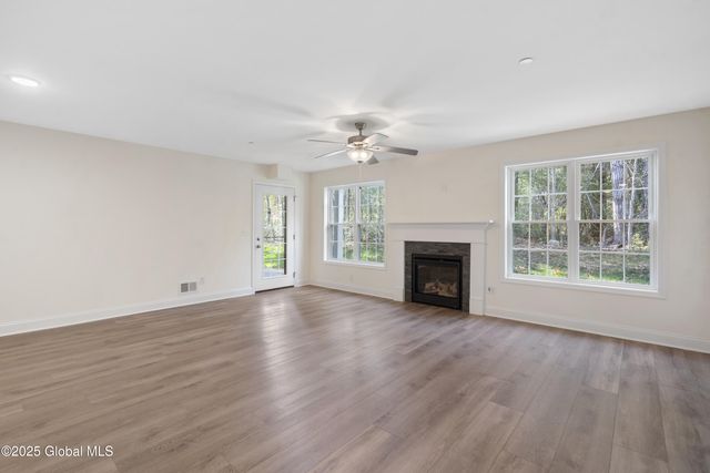 127 Carriage Boulevard, Rotterdam, NY 12306