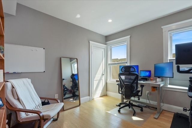 461 Ashmont 3, Boston, MA 02122