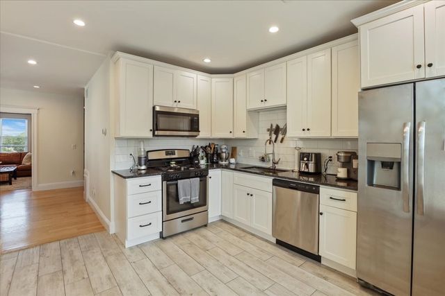 461 Ashmont 3, Boston, MA 02122