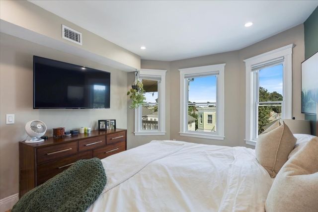 461 Ashmont 3, Boston, MA 02122