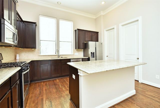 1100 Lakin Street, Houston, TX 77007