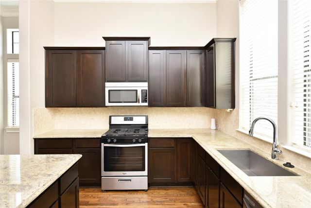 1100 Lakin Street, Houston, TX 77007