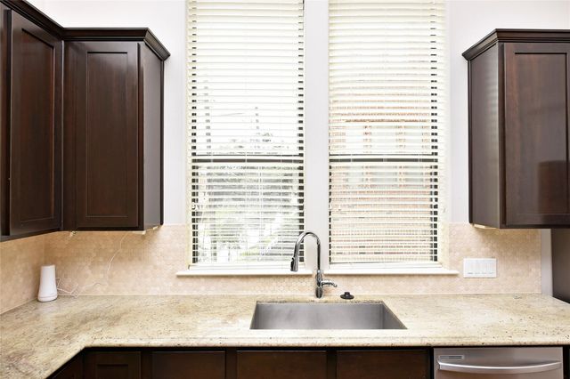 1100 Lakin Street, Houston, TX 77007