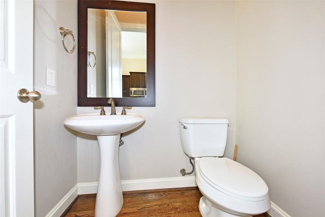 1100 Lakin Street, Houston, TX 77007