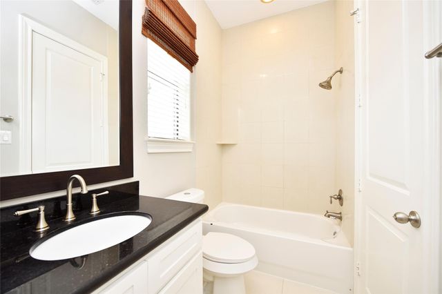 1100 Lakin Street, Houston, TX 77007