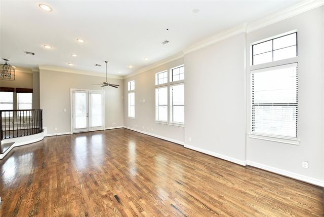 1100 Lakin Street, Houston, TX 77007