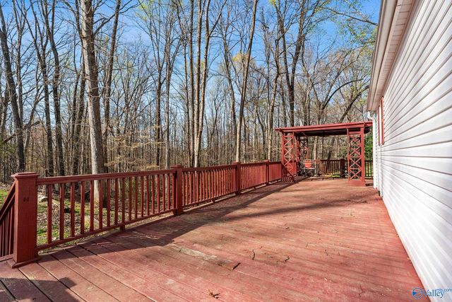 16715 Sandy Lane, Athens, AL 35613