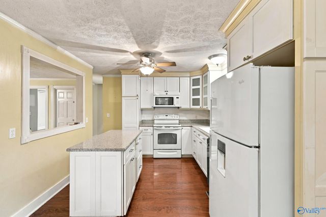 16715 Sandy Lane, Athens, AL 35613