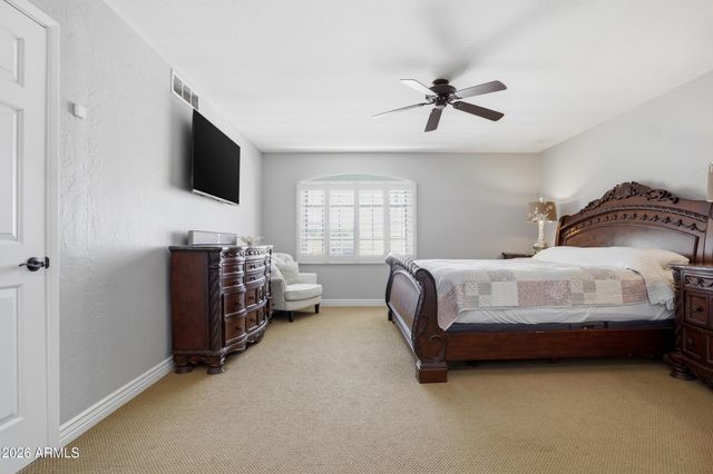 4554 E MICHELLE Drive, Phoenix, AZ 85032