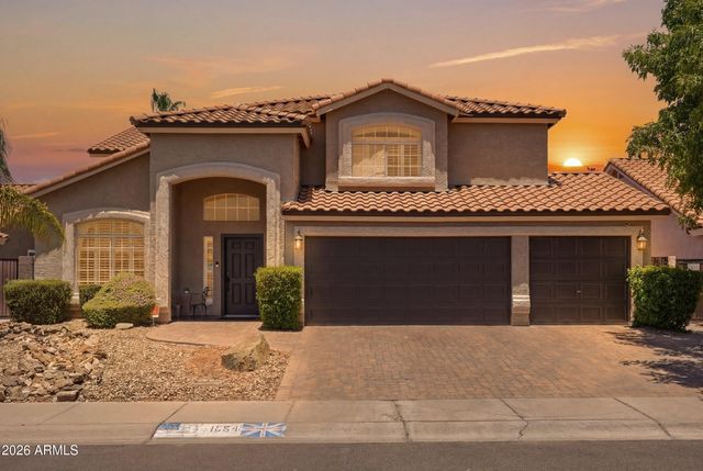 4554 E MICHELLE Drive, Phoenix, AZ 85032
