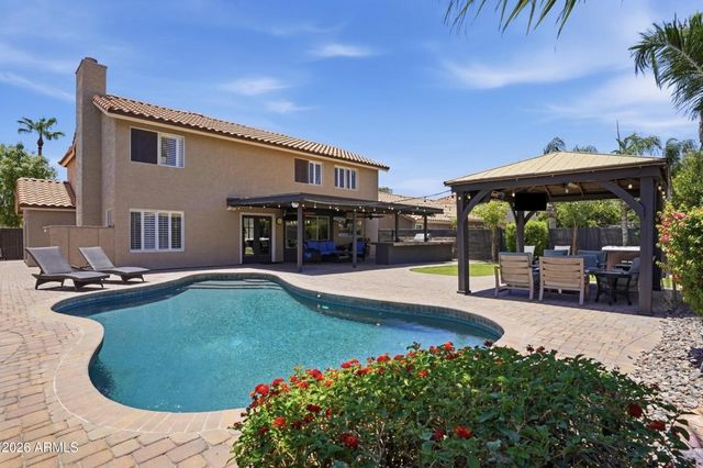 4554 E MICHELLE Drive, Phoenix, AZ 85032