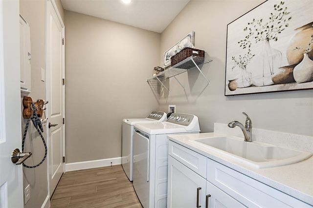 19354 LOCHSIDE LANE, Mount Dora, FL 32757