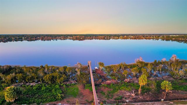 19354 LOCHSIDE LANE, Mount Dora, FL 32757