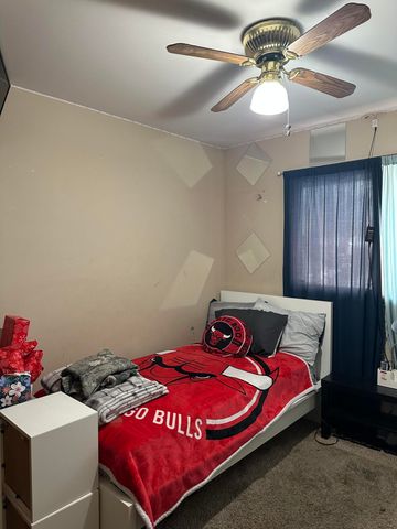 8027 Kooy Drive, Munster, IN 46321