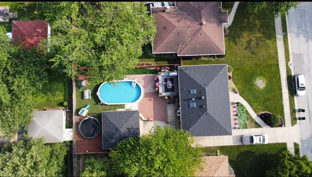 8027 Kooy Drive, Munster, IN 46321