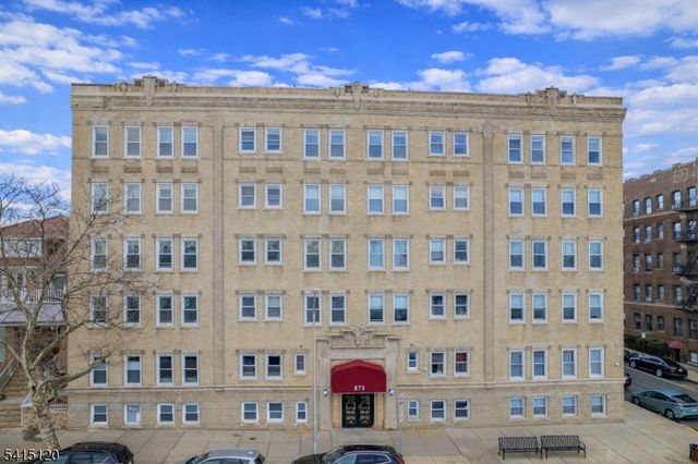 875 Blvd E 35, Weehawken Twp., NJ 07086