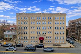 875 Blvd E 35, Weehawken Twp., NJ 07086