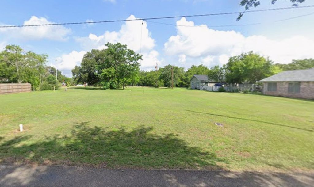 1404 East 21st Street, Bryan, TX 77803 — exterior