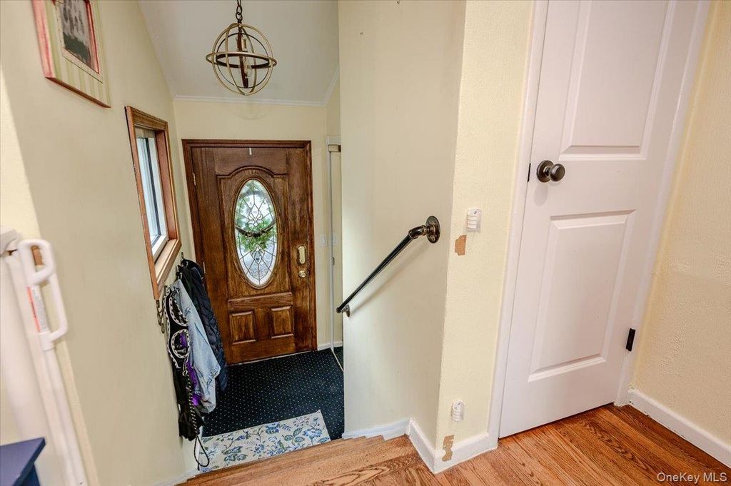91 Flower Road, Valley Stream, NY 11581 — photo 2