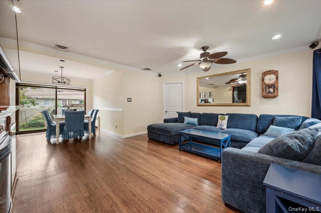 91 Flower Road, Valley Stream, NY 11581 — photo 4
