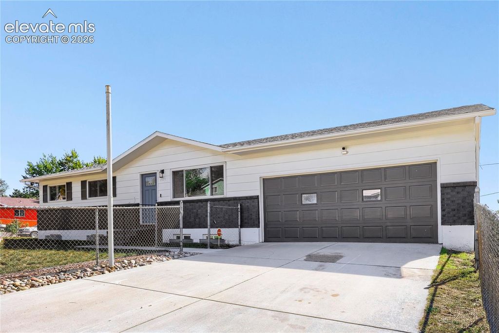 2809 Fremont Drive, Colorado Springs, CO 80910 — photo 5