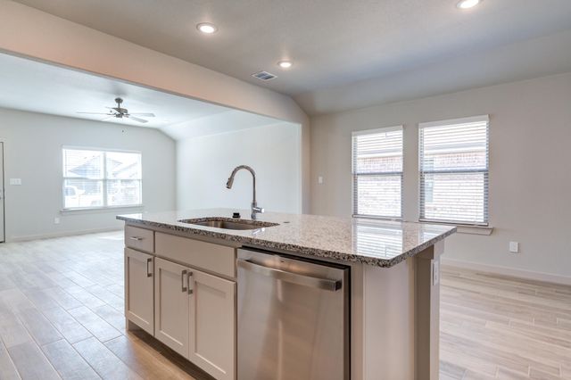 7030 25th Street, Lubbock, TX 79407