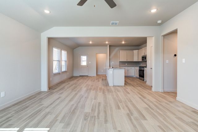 7030 25th Street, Lubbock, TX 79407