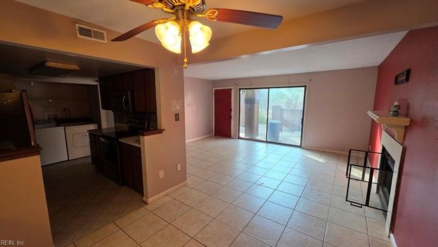 444 Abbotsleigh CT, Virginia Beach, VA 23452