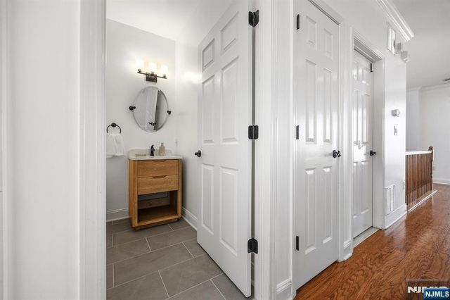 373 Kingston Court 373, West New York, NJ 07093